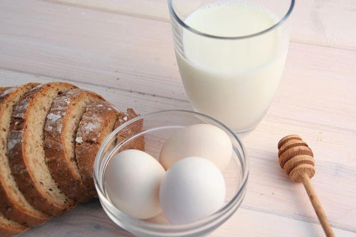 Молекулярная диагностика пищевой аллергии на куриное яйцо и коровье молоко (таблицы)
